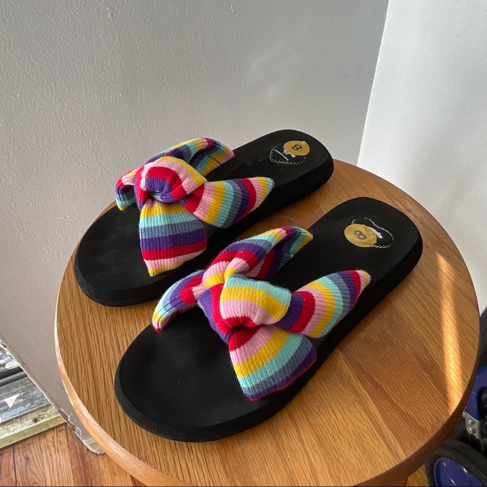 New Rocket Dog multicolor sandals